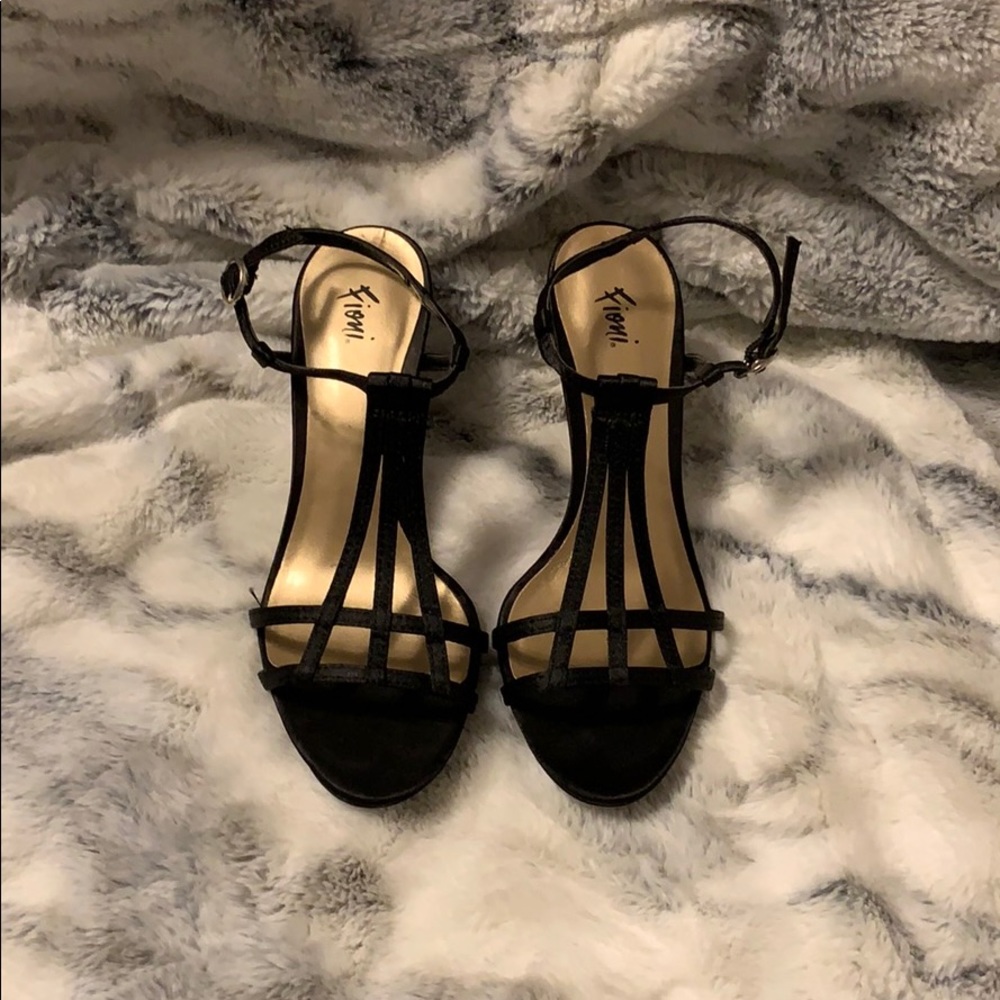 Cute black heels